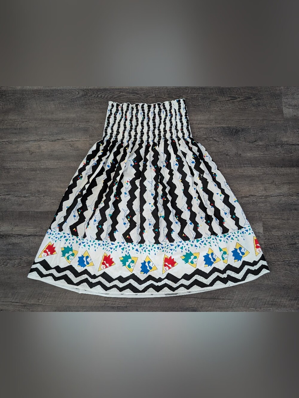 1980s White Zig Zag Funky Radical Fabric Sharks Sunglasses Women's Radical Dress